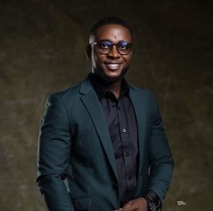 Meet your Posher, Ernest